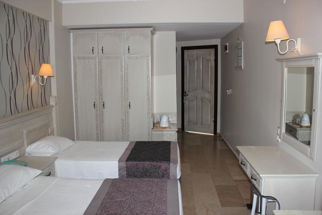 Bonjour Hotel Marmaris Bilik gambar