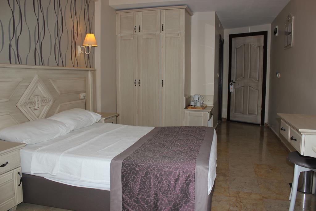 Bonjour Hotel Marmaris Bilik gambar